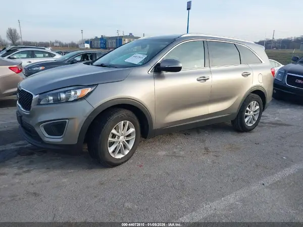 5XYPG4A37GG045368 2016 KIA SORENTO - Image 2