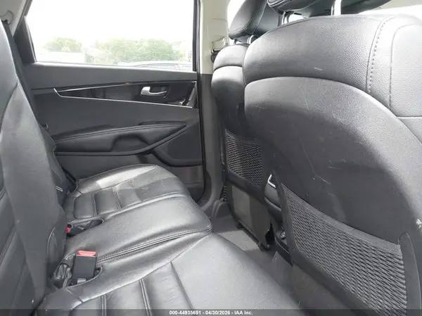 5XYPG4A37GG046083 2016 KIA SORENTO - Image 8