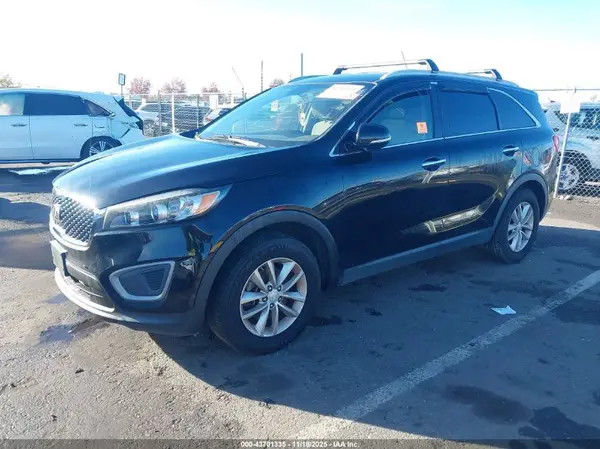 5XYPG4A37GG046990 2016 KIA SORENTO - Image 2