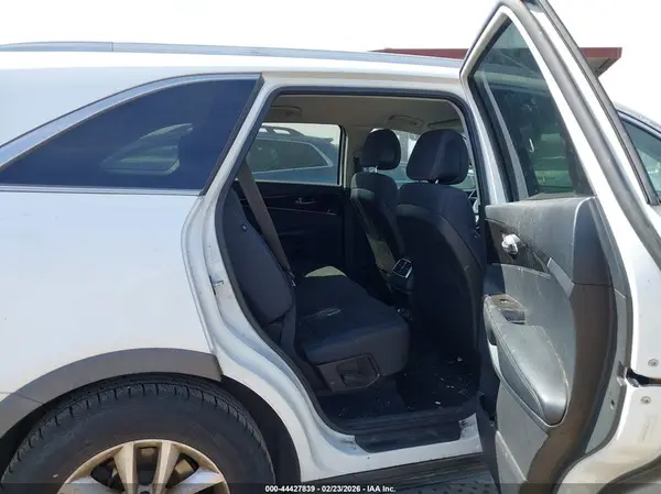 5XYPG4A37GG048478 2016 KIA SORENTO - Image 8