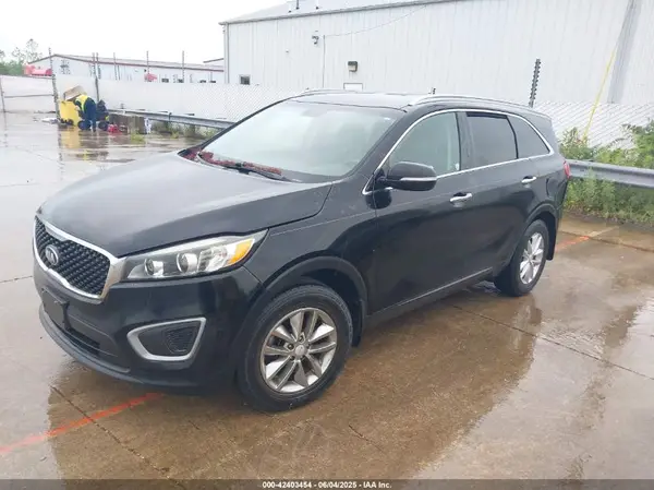 5XYPG4A37GG049212 2016 KIA SORENTO - Image 2