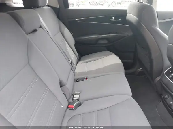 5XYPG4A37GG050554 2016 KIA SORENTO - Image 8