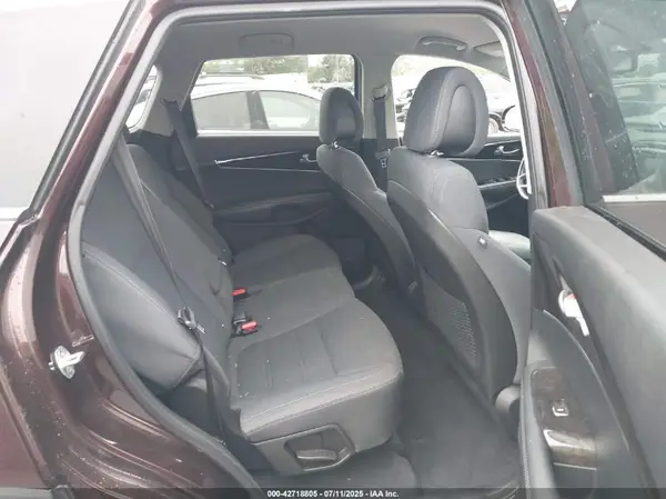 5XYPG4A37GG052840 2016 KIA SORENTO - Image 8