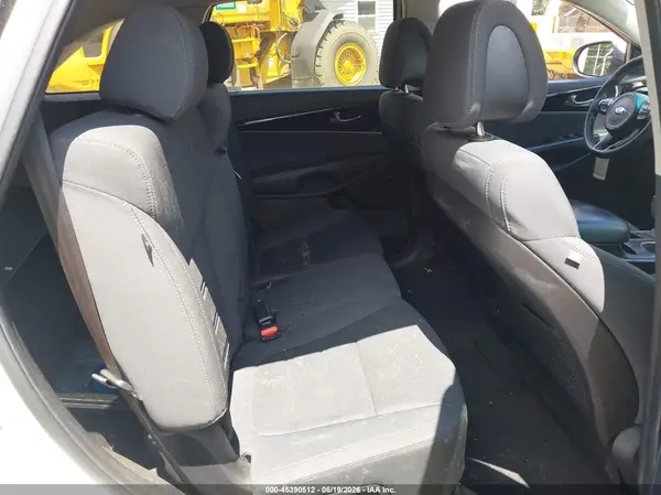 5XYPG4A37GG053745 2016 KIA SORENTO - Image 8