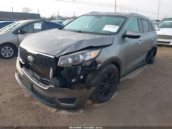 5XYPG4A37GG053986 2016 KIA SORENTO - Image 2
