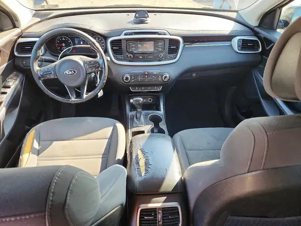 5XYPG4A37GG056046 2016 KIA SORENTO - Image 8