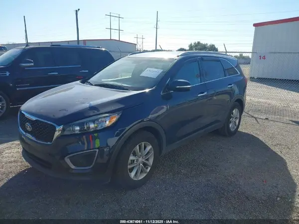 5XYPG4A37GG058704 2016 KIA SORENTO - Image 2