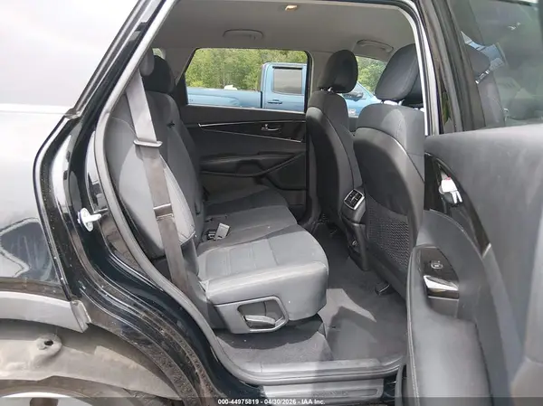 5XYPG4A37GG061232 2016 KIA SORENTO - Image 8