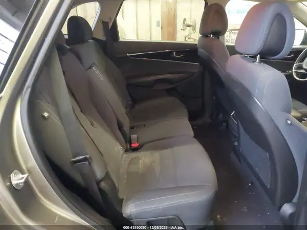 5XYPG4A37GG066107 2016 KIA SORENTO - Image 8