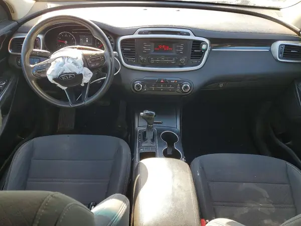 5XYPG4A37GG076152 2016 KIA SORENTO - Image 8