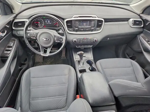 5XYPG4A37GG077365 2016 KIA SORENTO - Image 8