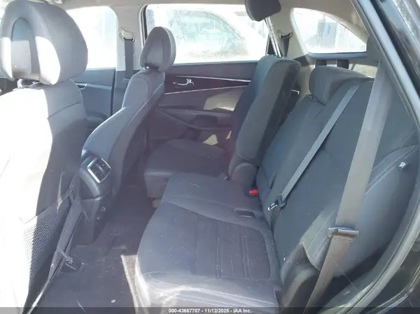 5XYPG4A37GG088771 2016 KIA SORENTO - Image 8