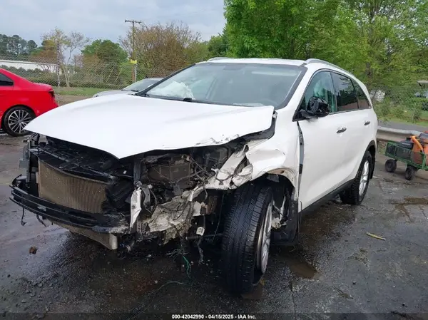 5XYPG4A37GG089824 2016 KIA SORENTO - Image 2