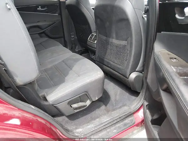 5XYPG4A37GG090648 2016 KIA SORENTO - Image 8
