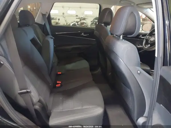 5XYPG4A37GG095882 2016 KIA SORENTO - Image 8