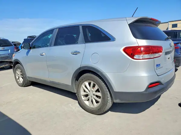 5XYPG4A37GG097292 2016 KIA SORENTO - Image 2