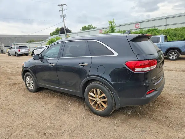 5XYPG4A37GG101423 2016 KIA SORENTO - Image 2