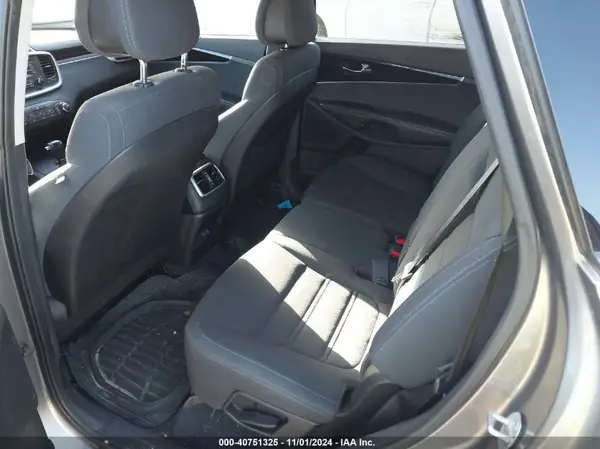 5XYPG4A37GG114236 2016 KIA SORENTO - Image 8