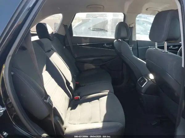 5XYPG4A37GG117038 2016 KIA SORENTO - Image 8