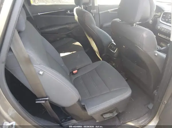 5XYPG4A37GG118934 2016 KIA SORENTO - Image 8