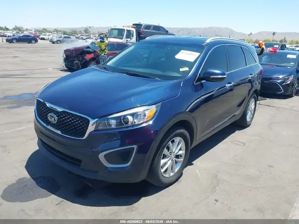 5XYPG4A37GG162903 2016 KIA SORENTO - Image 2
