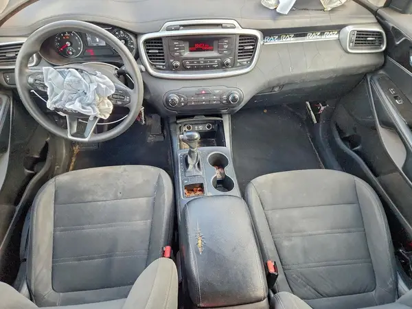 5XYPG4A37GG168023 2016 KIA SORENTO - Image 8
