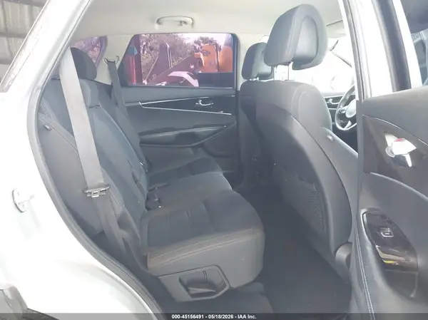 5XYPG4A37GG168071 2016 KIA SORENTO - Image 8