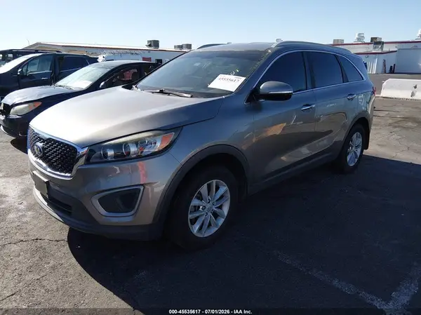 5XYPG4A37GG170483 2016 KIA SORENTO - Image 2