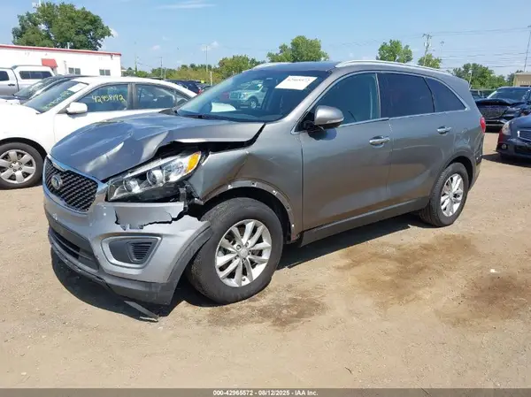 5XYPG4A37GG171567 2016 KIA SORENTO - Image 2