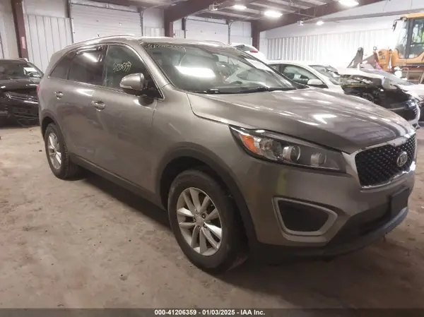 5XYPG4A37GG180950 2016 KIA SORENTO - Image 1