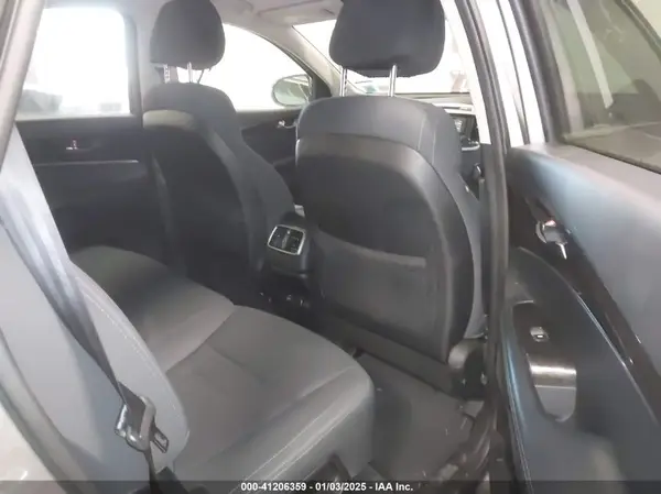 5XYPG4A37GG180950 2016 KIA SORENTO - Image 8
