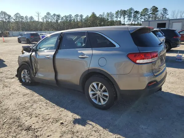 5XYPG4A37GG184318 2016 KIA SORENTO - Image 2