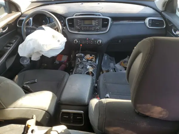 5XYPG4A37GG186747 2016 KIA SORENTO - Image 8