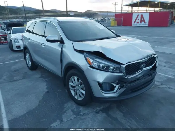 5XYPG4A37HG191304 2017 KIA SORENTO - Image 1