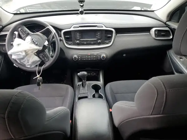 5XYPG4A37HG191822 2017 KIA SORENTO - Image 8