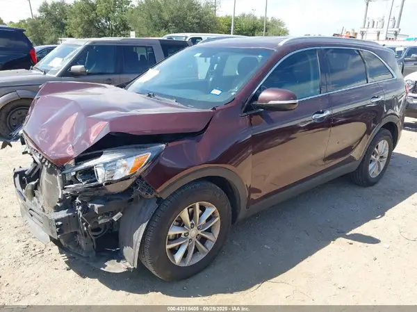 5XYPG4A37HG194333 2017 KIA SORENTO - Image 2