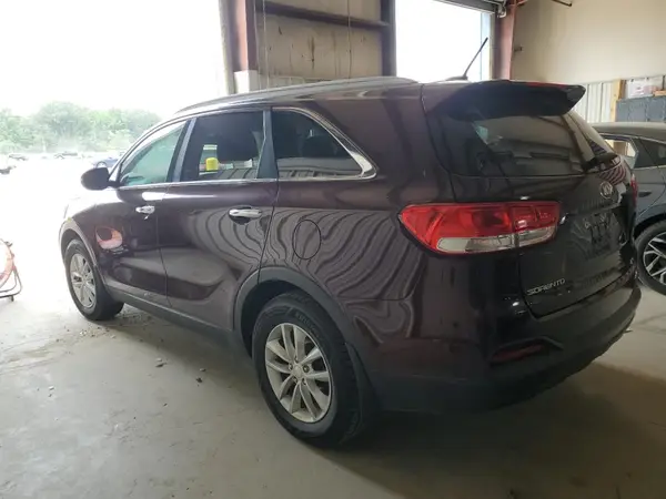 5XYPG4A37HG194980 2017 KIA SORENTO - Image 2