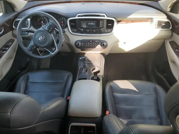 5XYPG4A37HG196342 2017 KIA SORENTO - Image 8