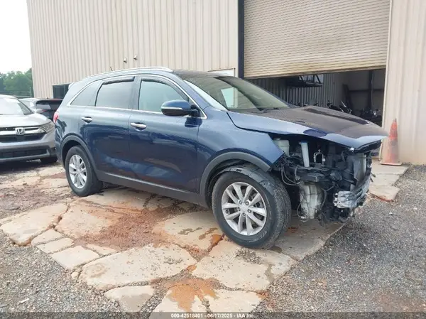 5XYPG4A37HG202382 2017 KIA SORENTO - Image 1