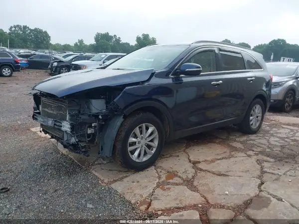 5XYPG4A37HG202382 2017 KIA SORENTO - Image 2