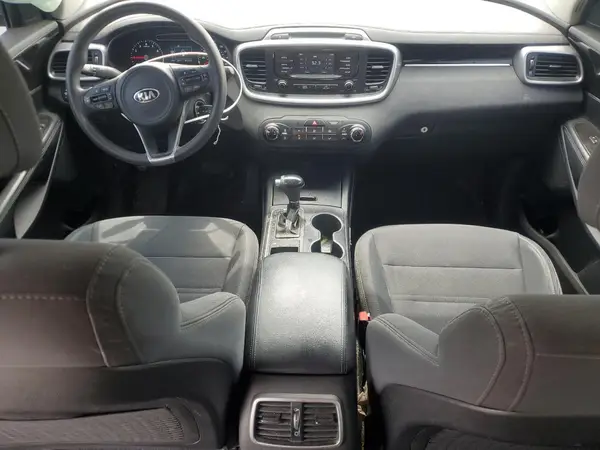 5XYPG4A37HG206934 2017 KIA SORENTO - Image 8