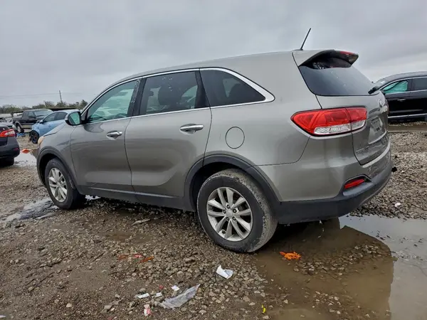 5XYPG4A37HG207792 2017 KIA SORENTO - Image 2