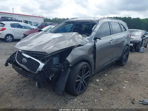 5XYPG4A37HG212538 2017 KIA SORENTO - Image 2