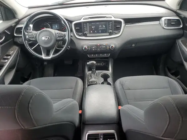 5XYPG4A37HG218663 2017 KIA SORENTO - Image 8