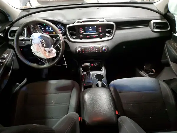5XYPG4A37HG220476 2017 KIA SORENTO - Image 8
