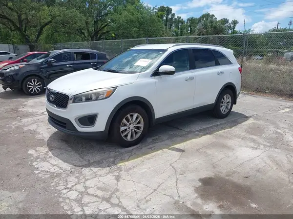 5XYPG4A37HG235026 2017 KIA SORENTO - Image 2