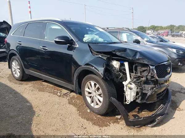 5XYPG4A37HG263229 2017 KIA SORENTO - Image 1
