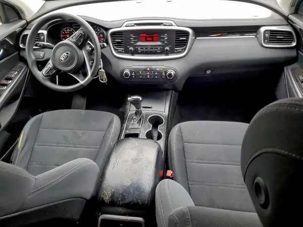 5XYPG4A37HG263974 2017 KIA SORENTO - Image 8