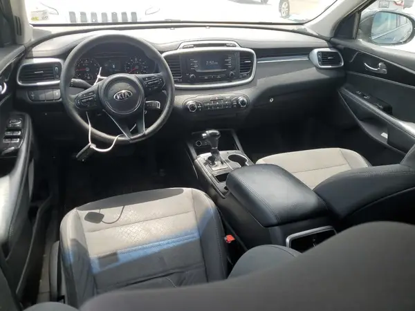5XYPG4A37HG264638 2017 KIA SORENTO - Image 8