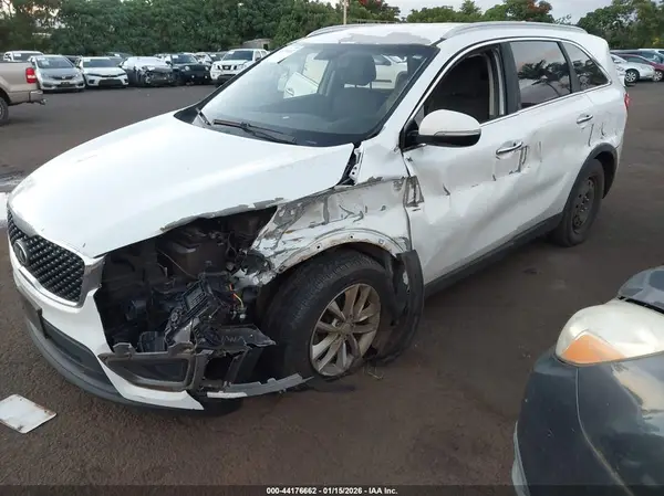 5XYPG4A37HG272478 2017 KIA SORENTO - Image 2